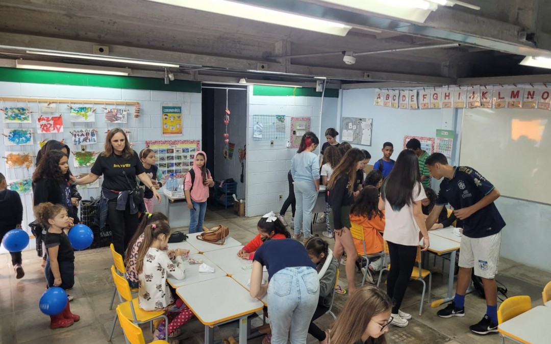 Ação social do SESI/SENAI pelo Dia do Voluntariado atende cerca  450 famílias em Blumenau