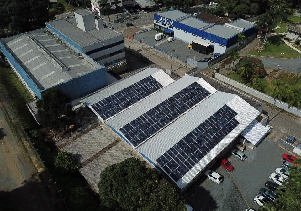 Bermo anuncia expansão da capacidade fotovoltaica com nova fábrica prevista para 2026